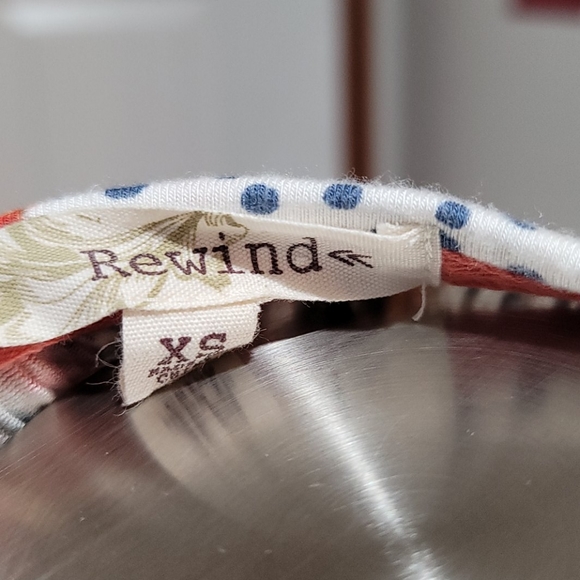 REWIND TANK TOP FLORAL PRINT WHITE SLEEVELESS WOMEN RAYON  SIZE XS CROCHET CAMI - Picture 10 of 13